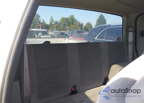 2002 Ford F-150 Lariat/Xl/Xlt z USA, uszkodzony, nr VIN 1FTRX17W62NA82616